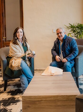 Villarruel junto a Jalil en