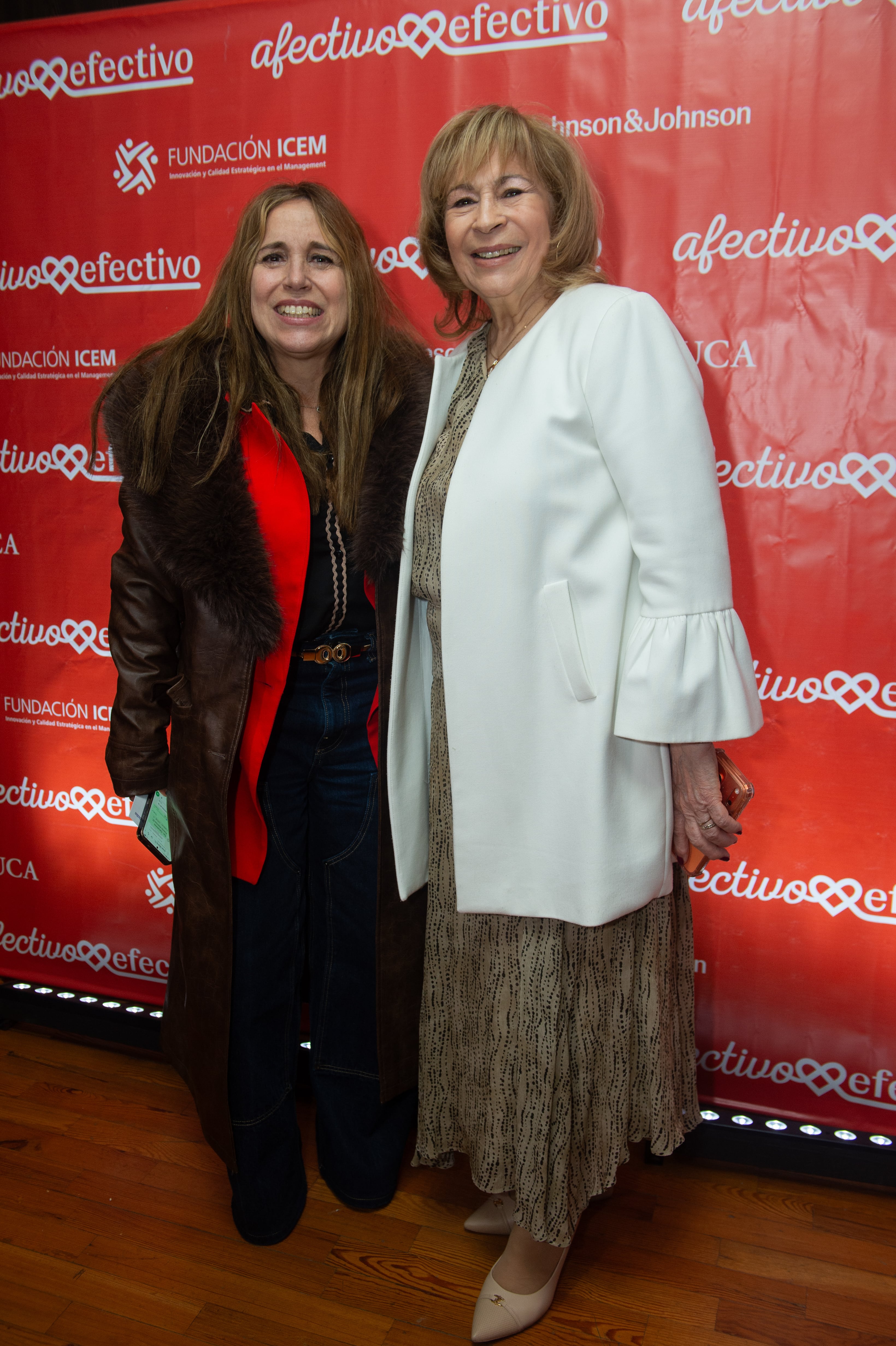 Cristina Ferrari junto a Daniela Blanco, la directora editorial de Infobae
