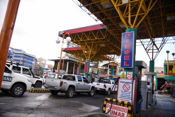 Una estación de combustible en