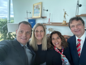 La presidenta del Comité Olímpico Internacional, Kirsty Coventry, y directivos del Comité Olímpico Mexicano refrendaron su compromiso de trabajar conjuntamente para fortalecer el desarrollo del deporte nacional y ampliar las oportunidades para las y los atletas mexicanos rumbo a futuros ciclos olímpicos