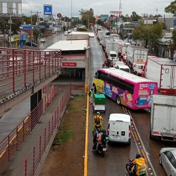Avenida López Portillo, 8:40 AM