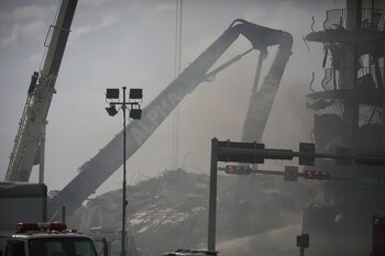 Los bomberos están intentando apagar