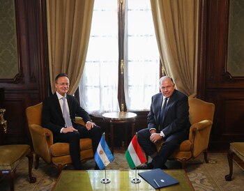 El canciller Gerardo Werthein mantuvo una reunión con el Ministro de Asuntos Exteriores y Comercio de Hungría, Péter Szijjártó
