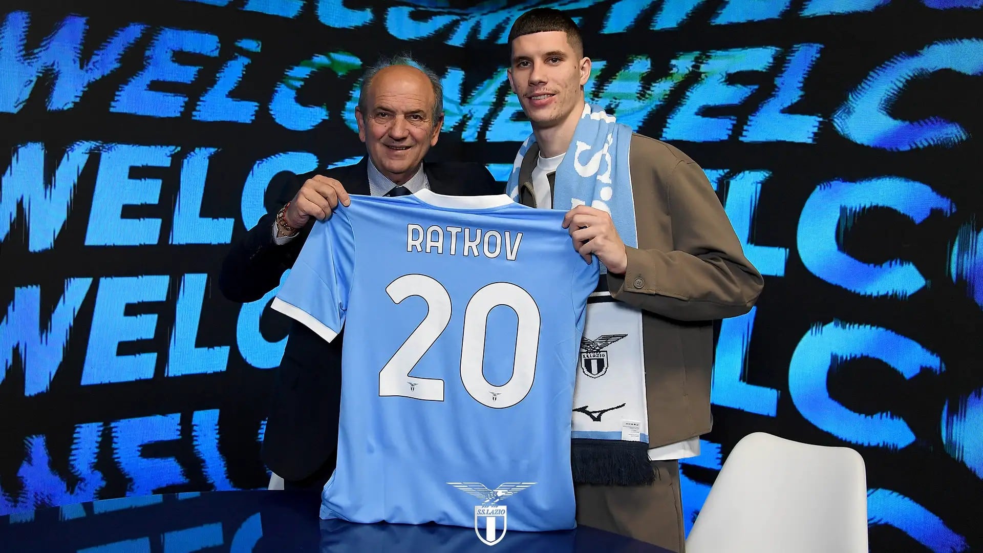 El serbio Ratkov, flamante refuerzo de Lazio (@OfficialSSLazio)