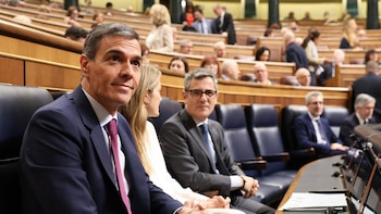 El Gobierno ve "honorable" a Zapatero y no teme la reacción de los socios