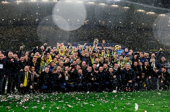 Fenerbahce superó al Galatasaray por