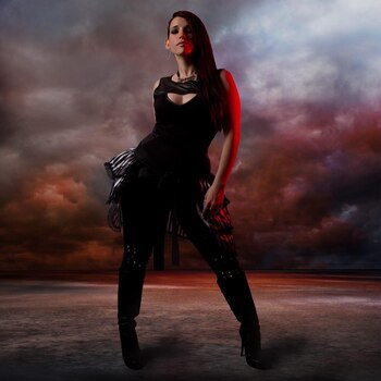 Mireya Mendoza, voz de reconocidas