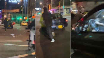 En los videos se observa como varios jovenes rodean al vehículo intentando detenerlo - crédito @PasaenBogota / X