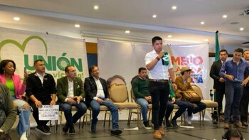 Ariel Ávila se une a