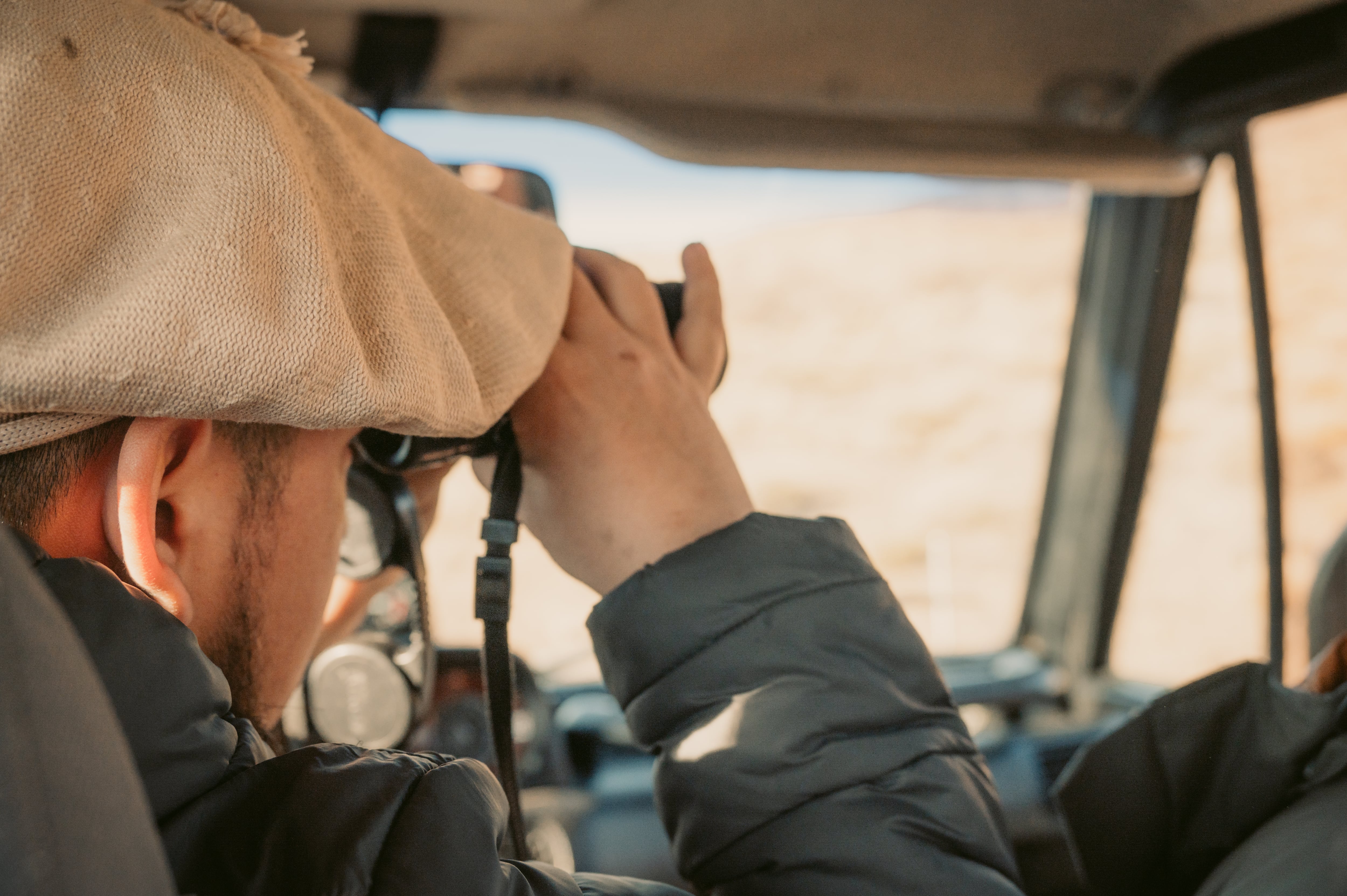 “Los pumas son animales de hábitos. Cuando encuentran un buen lugar, vuelven. Por eso hay zonas donde podemos tener varios avistajes”, explica Facundo (Foto/Horacio Barbieri Rewilding Argentina)