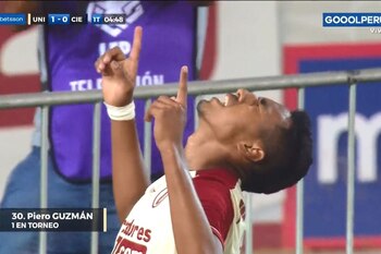 Piero Guzmán debutó y marcó