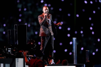 Justin Timberlake usa traje camuflado