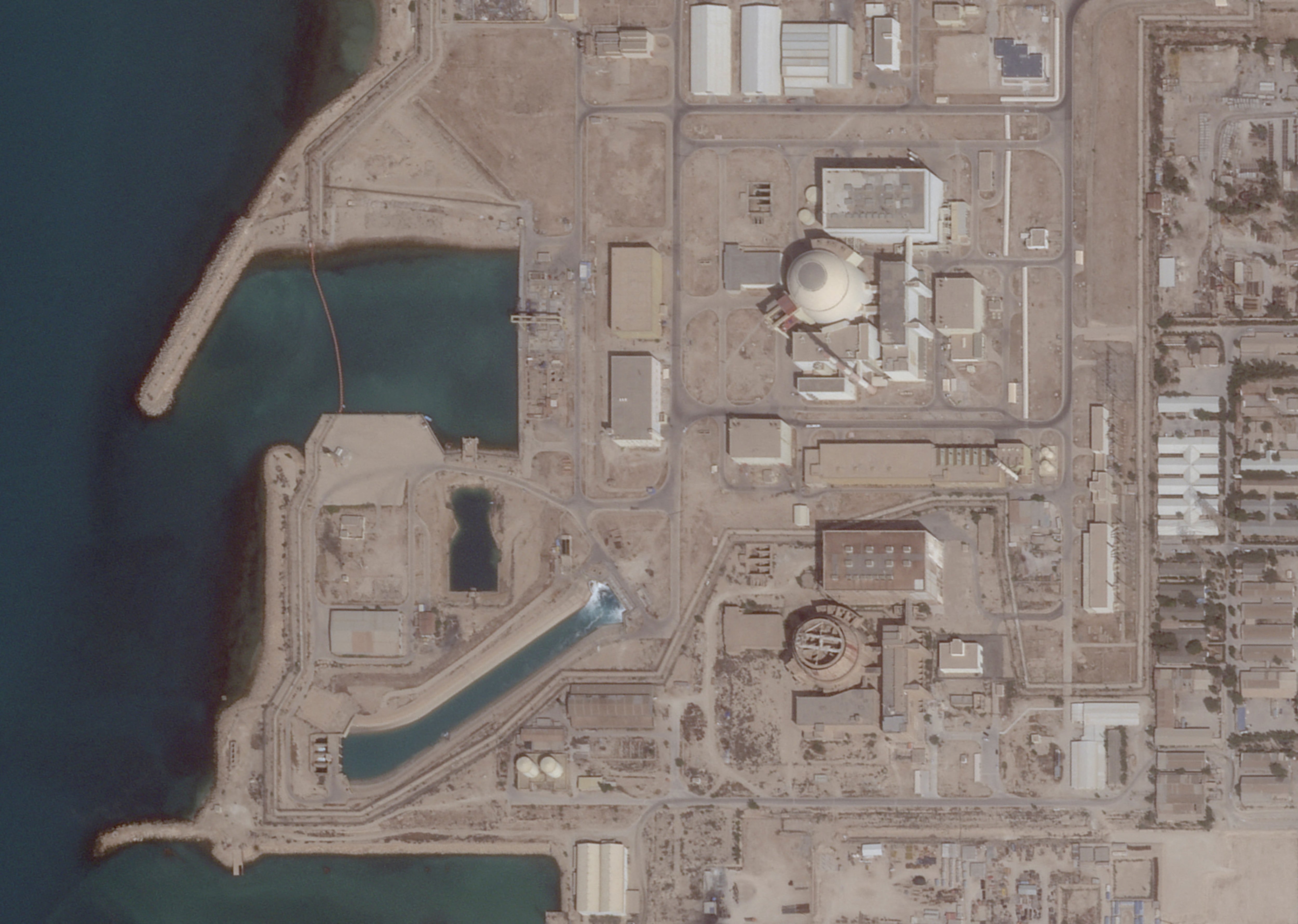 FOTO DE ARCHIVO. Imagen de satélite muestra la central nuclear de Bushehr, en la provincia de Bushehr, Irán (2025 Planet Labs PBC/Cedida a REUTERS)