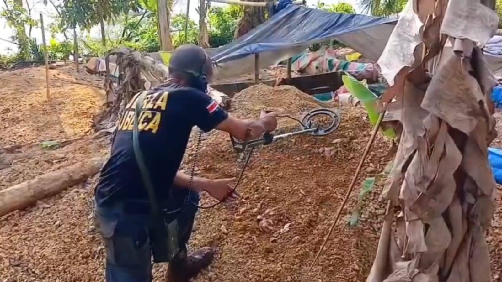 Una intervención sorprendió a los mineros clandestinos en la frontera con Nicaragua. El hallazgo reveló infraestructuras ocultas y materiales de alto valor. Las autoridades insisten en intensificar los controles en la región (Foto cortesía Fuerza Pública)