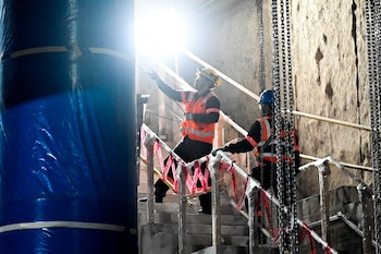 Ampliar la noticia al estado de la segunda etapa y diferenciar el avance de las obras civiles del progreso integral de cada estación.