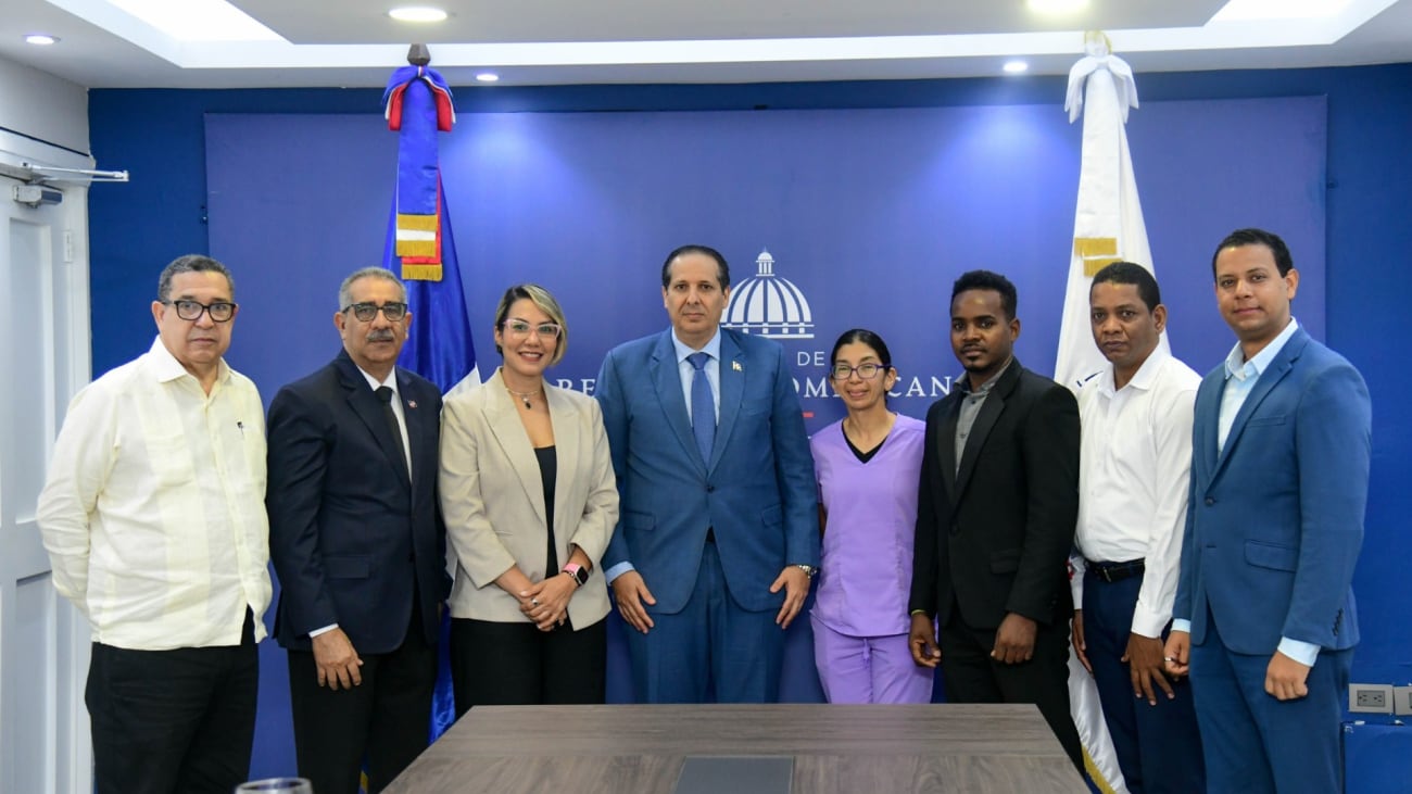Salud dijo que distribuirá el medicamento ya ingresado al país y abrirá una mesa de seguimiento con familias y médicos (Foto cortesía Presidencia de la República)