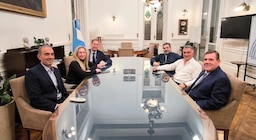 El Gobierno avala un frente electoral con el PRO en Buenos Aires, pero no cedería en las nacionales de octubre