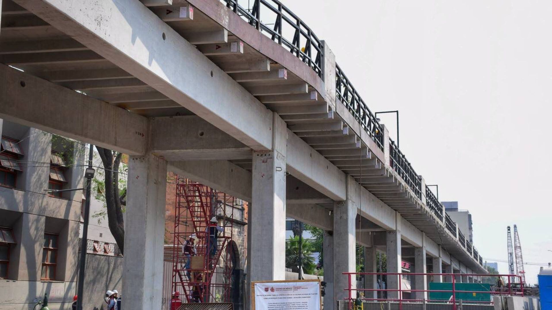 Así avanza la construcción de la Calzada Flotante en Tlalpan (X/ @SOBSECDMX)