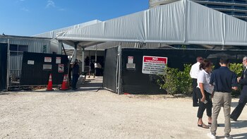 Carpa instalada en el terreno