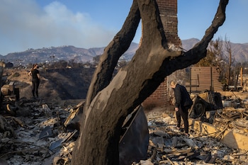 La fiscalía general de California investigó posibles vulneraciones de derechos civiles por las demoras en las alertas de evacuación en el oeste de Altadena (REUTERS/Carlos Barria)