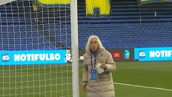 “Bidonera bendita”: el particular ritual en la cancha de Rosario Central antes del choque contra Corinthians por la Libertadores