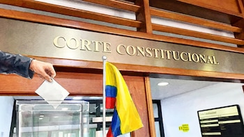 Trascendental decisión de la Corte sobre la nueva ley de encuestas: tumbó apartes clave y dio via libre a los sondeos de intención de voto