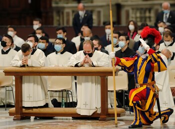 REUTERS/Remo Casilli