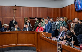 MinDefensa sostuvo que los bombardeos incluyen planeamiento, verificación y aprobación de los mandos militares antes de autorizar una operación aérea - crédito MinDefensa
