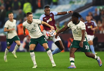 Rocky Bushiri en la temporada 2025-2026 jugó 34 partidos con el Hibernian FC de la Liga de Escocia - crédito Reuters/Andrew Boyers