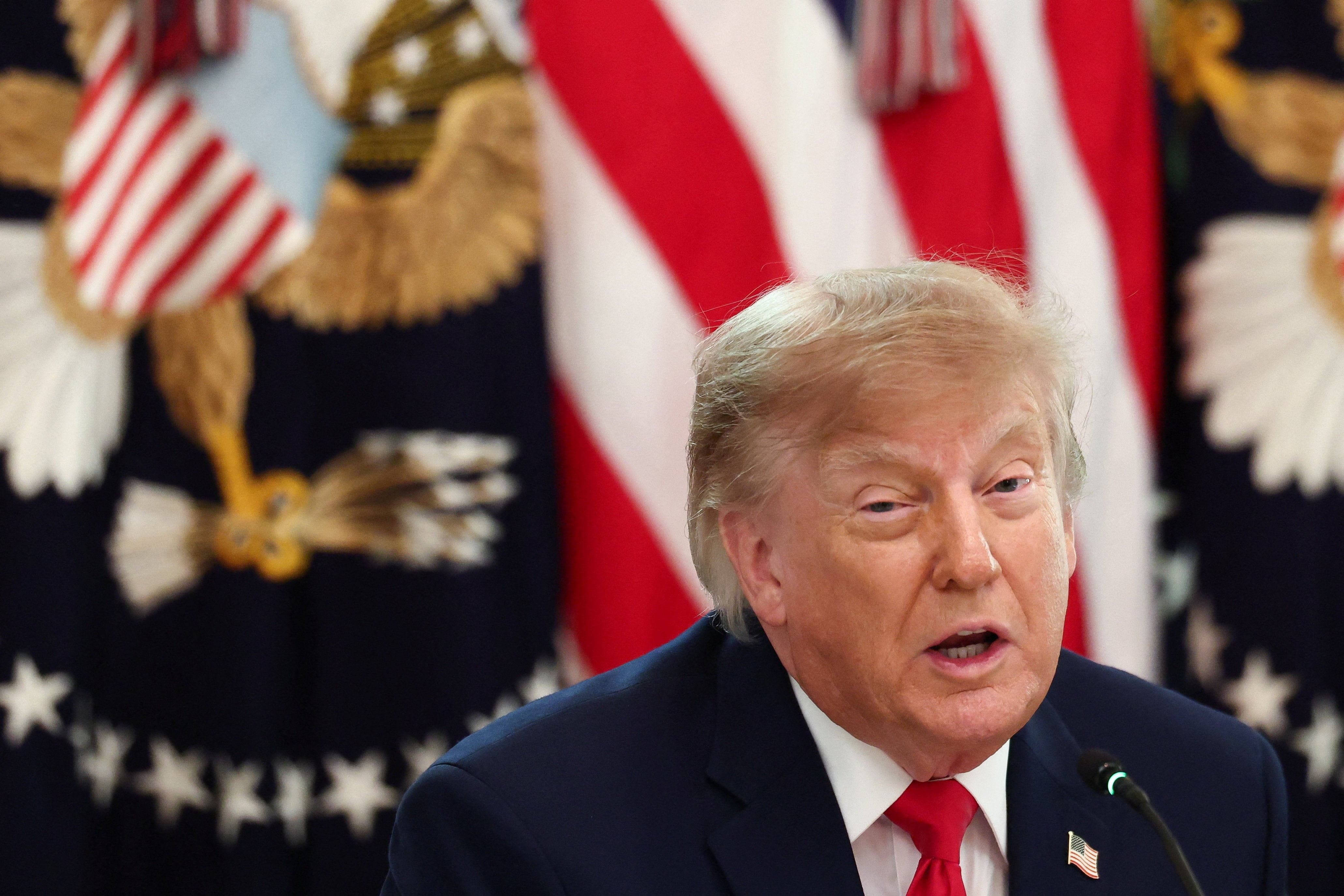 El presidente de Estados Unidos, Donald Trump, ya habia exigido este martes a su par ucraniano, Volodímir Zelensky, que acepte un acuerdo de paz con el ruso Vladímir Putin (Reuters)