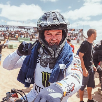 El inglés Todd Kellett se