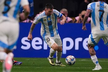El delantero argentino Lionel Messi