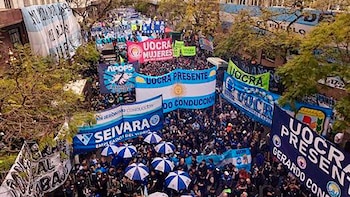 La CGT se movilizó en defensa de la industria y advirtió: “La lucha se va a seguir profundizando”