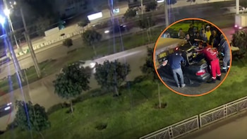 Tragedia en VMT: padre que viajaba con su familia muere al chocar su auto con un tráiler