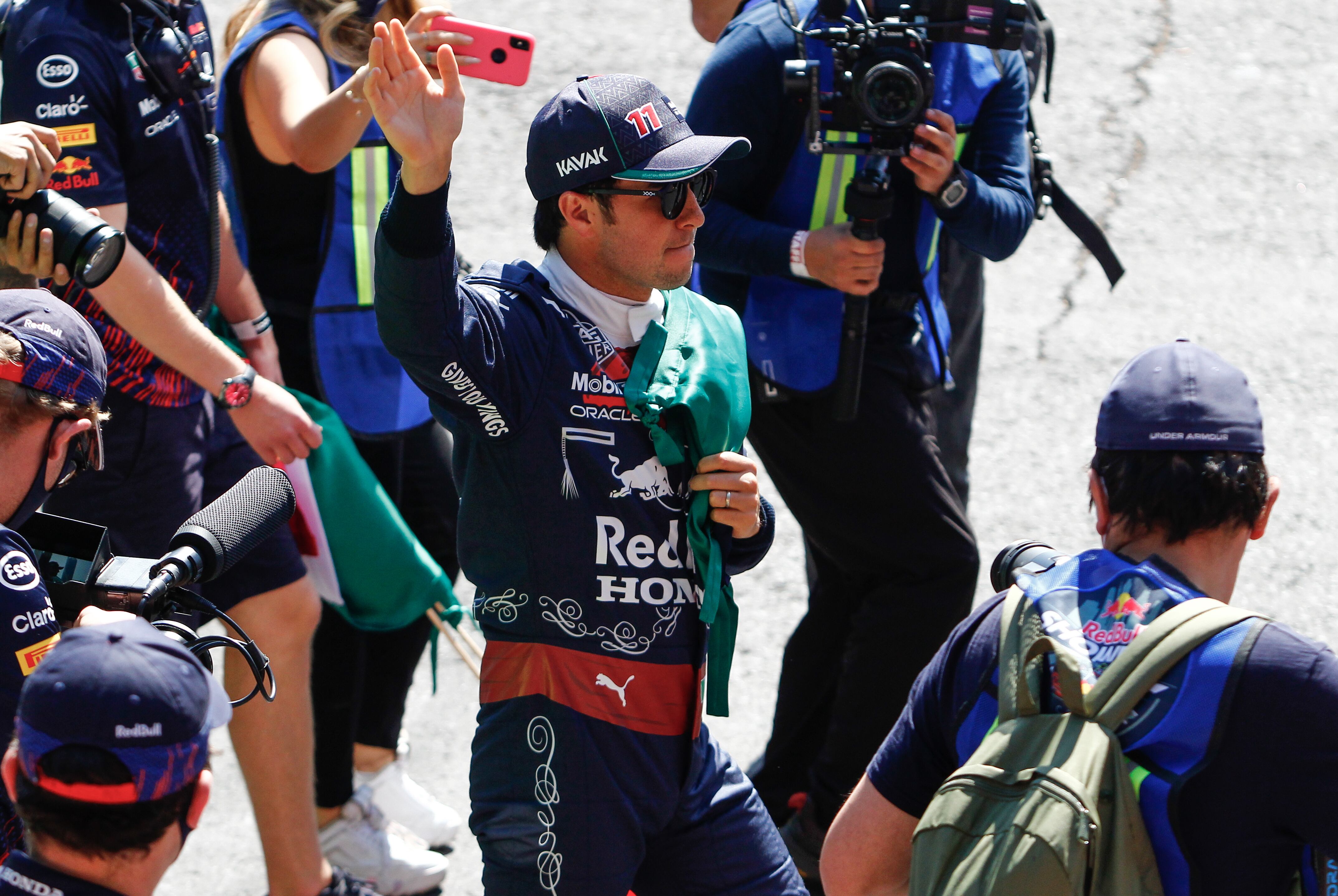 Checo Pérez alista Show Run en Reforma previo al GP de México