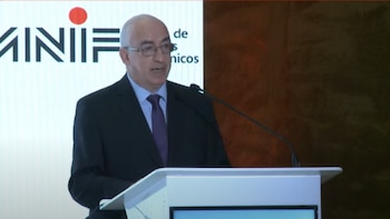 Leonardo Villar, gerente del Banco