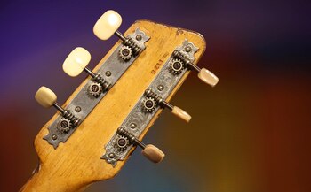 La exhibición previa a la subasta comenzará en The Beatles Story en Liverpool del 3 al 17 de octubre (REUTERS/Phil Noble)