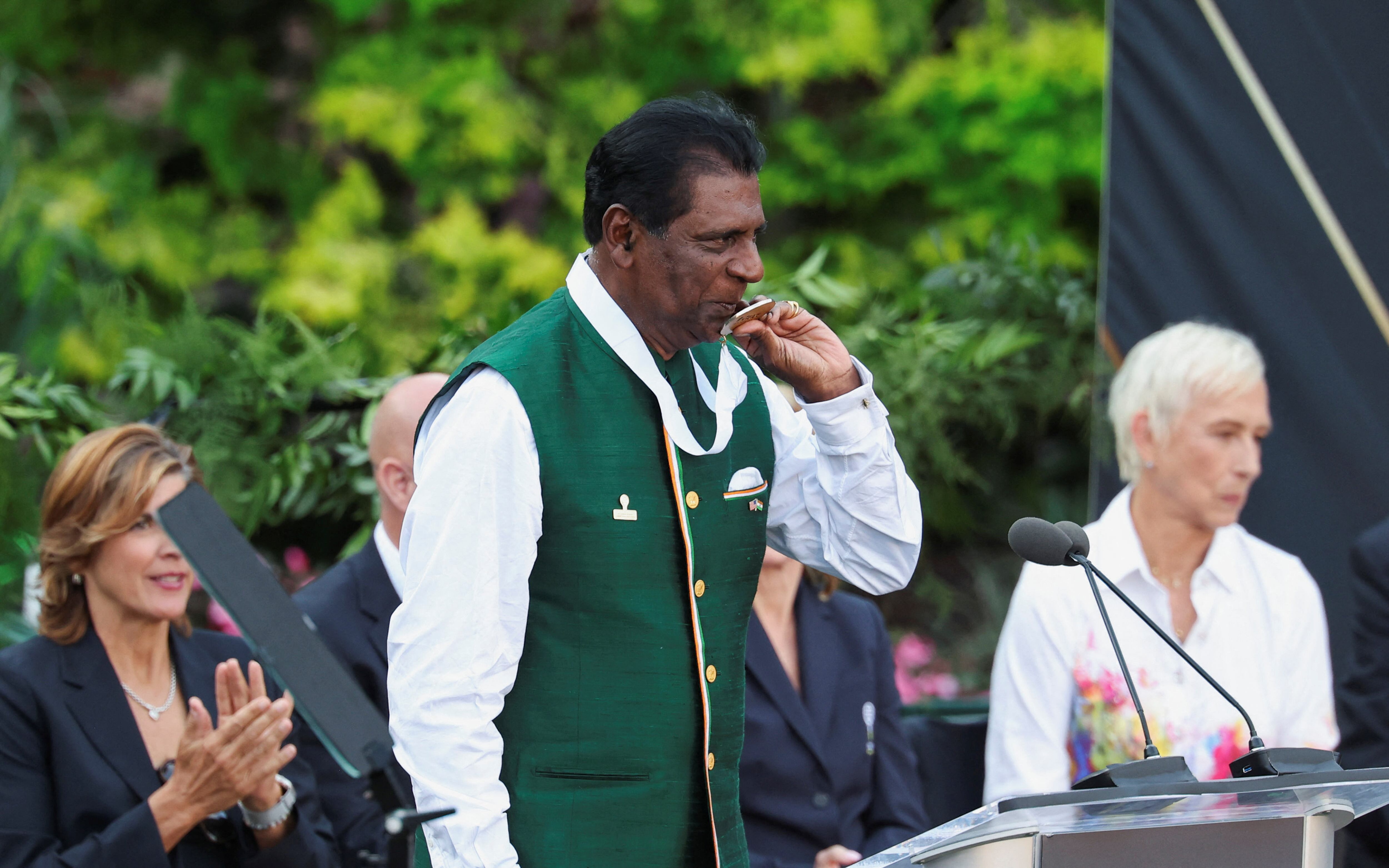 Vijay Amritraj combinó su carrera deportiva con la actuación, participando en Star Trek 4 y su propia serie en Estados Unidos (REUTERS/Mark Stockwell)