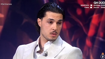 Carlo Costanzia responde a Laura