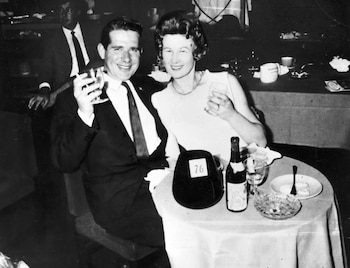 Maxwell Garvie con su amante