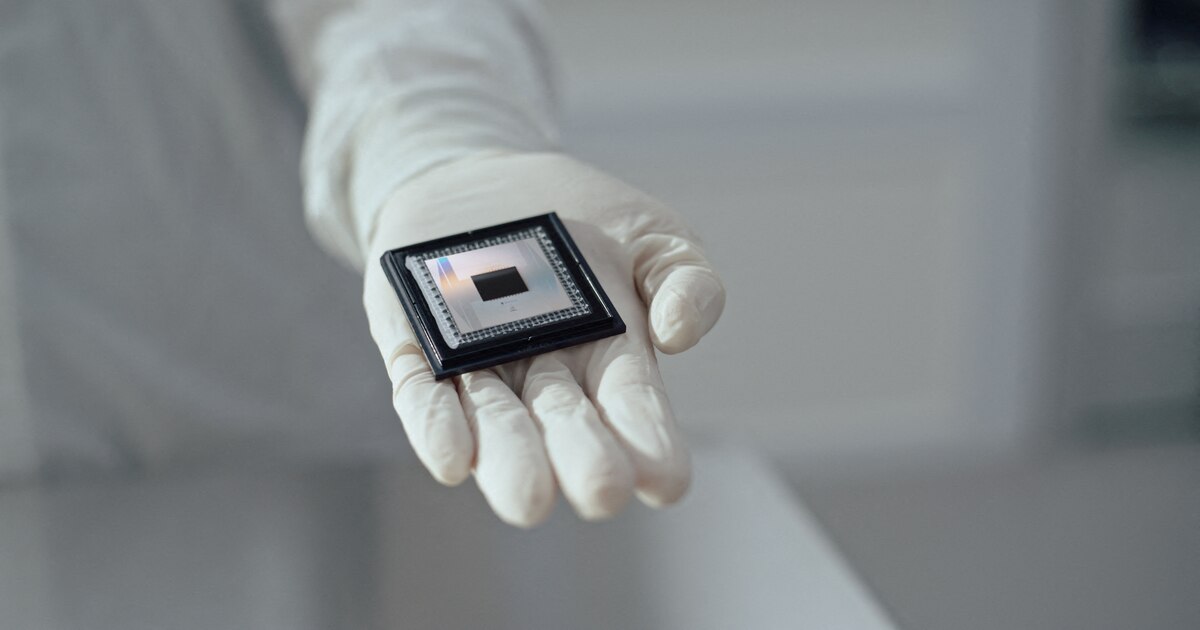 Google revoluciona la búsqueda de universos paralelos con innovador chip cuántico