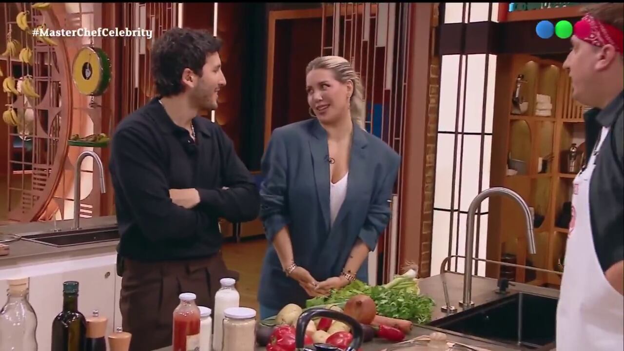 Wanda Nara recordó su acercamiento con Sebastián Yatra y terminó proponiéndole que salga con su hermana, Zaira (MasterChef Celebrity, Telefe)