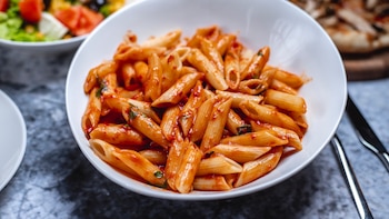 Receta de macarrones con carne picada y sobrasada, un clásico con un toque mallorquín