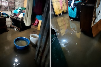 Dos fotografías del interior de una casa con el suelo cubierto de agua, recipientes de plástico y muebles de madera.