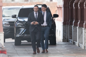 Senadores - Casa Rosada - Manuel Adorni