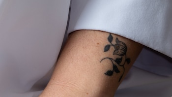 ¿Cuán seguros son los tatuajes?