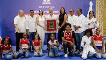 El presidente Abinader inaugura renovadas instalaciones del Club Los Cachorros en República Dominicana