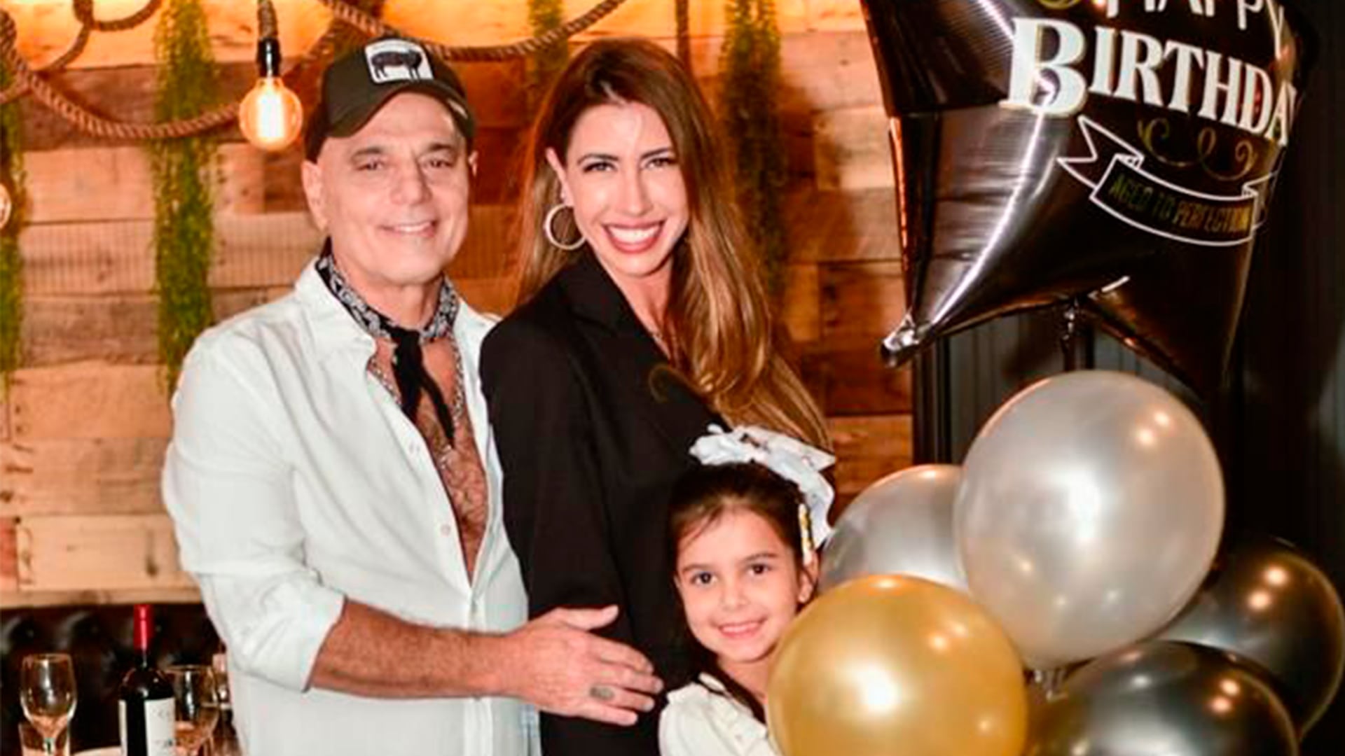 El álbum de fotos de Zeta Bosio y Estefanía Iracet para celebrar sus 16 años de casados
