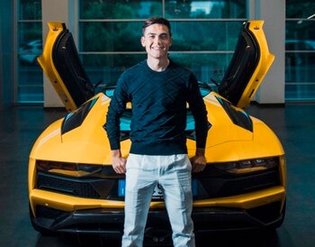 El imponente Lamborghini en color