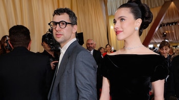 Margaret Qualley y Jack Antonoff